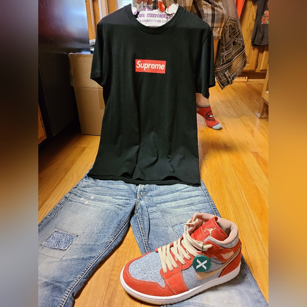Supreme 20th Anniversary Box Logo Black Tshirt size Small
